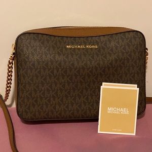 Michael Kors Crossbody Bag